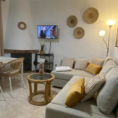 Super Holiday Las Buganvillas Garden And Sea Views Apartment