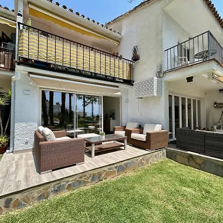 Super Buganvillas Garden And Sea Views *