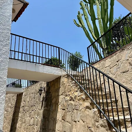 Super Buganvillas Garden And Sea Views